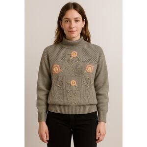 Vintage Patchwork Chunky Knit Floral Embroidered Pearl Sweater Size Medium